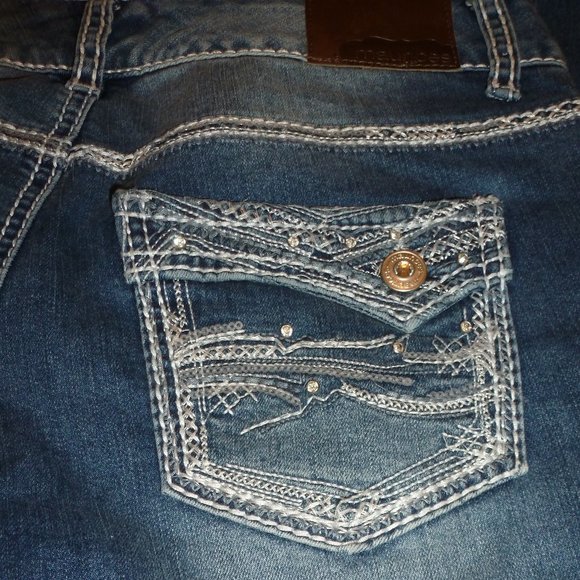 Maurices Washed Straight Leg Stretchy Hugging Jeans reg 4 - Picture 2 of 12